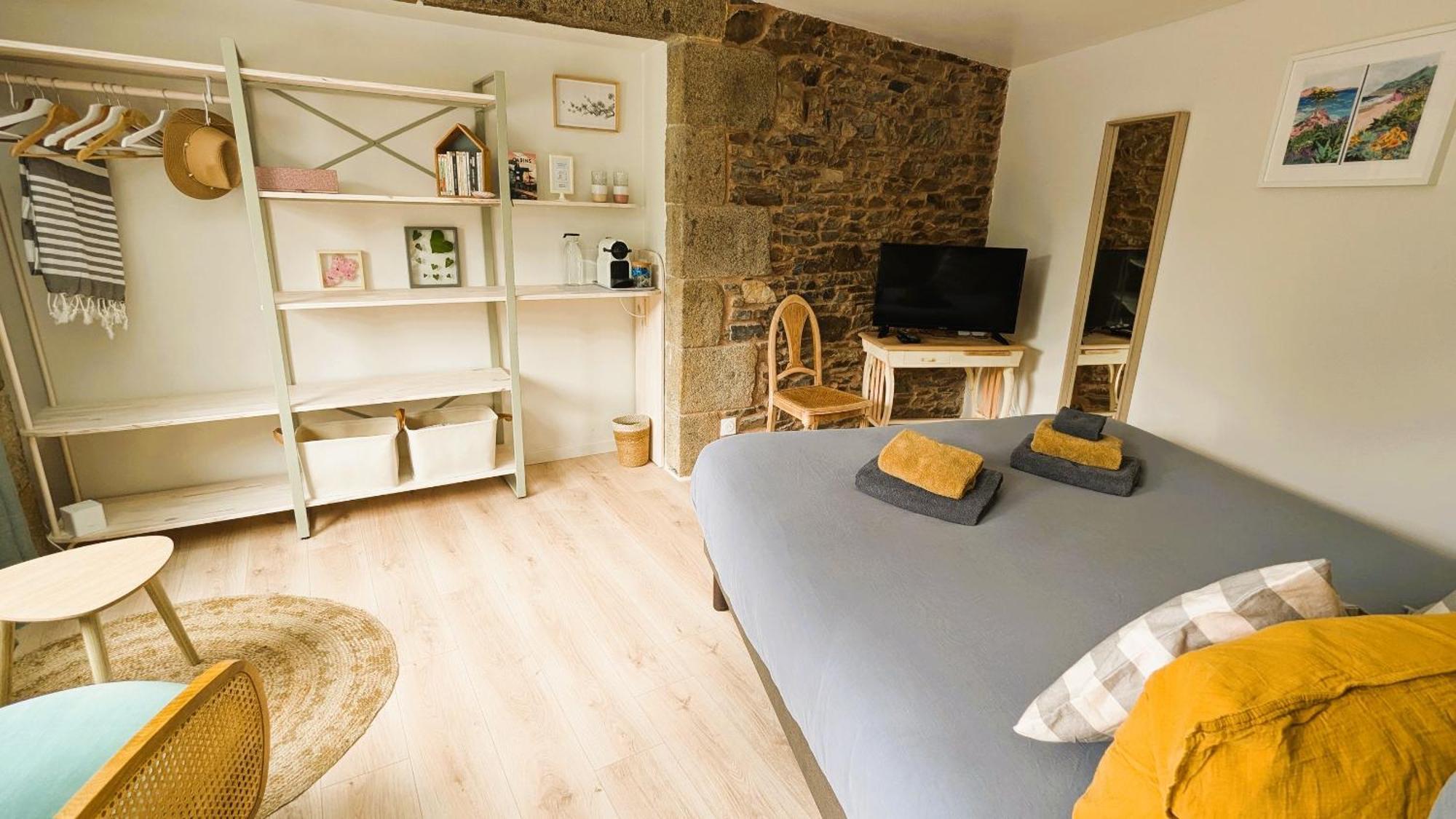 La Guesthouse - A Deux Pas Du Sentier Des Douaniers Pordic Номер фото